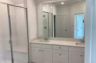 5211 Lake Trout Ln, Baytown, TX 77521 - Photo 4