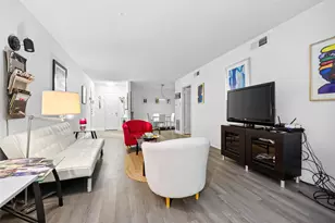 2700 Bellefontaine St, Houston, TX 77025 - Photo 6