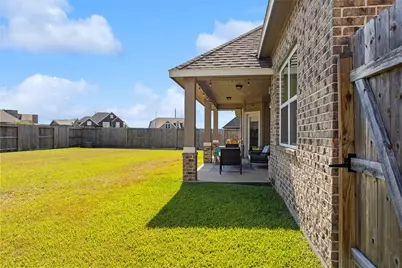 14306 Meadowlands Drive, Mont Belvieu, TX 77523 - Photo 44