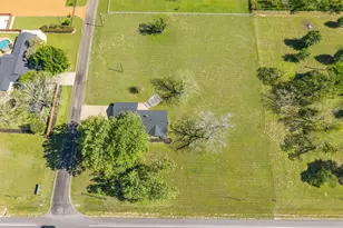 109 Meadowview St, Crockett, TX 75835 - Photo 2