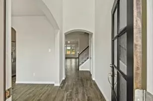 350 Selah Ct, Alvin, TX 77511 - Photo 2