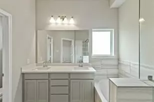 350 Selah Ct, Alvin, TX 77511 - Photo 12