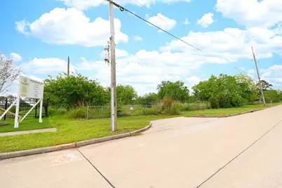 2625 Hillhouse Road, Pearland, TX 77584 - Photo 10