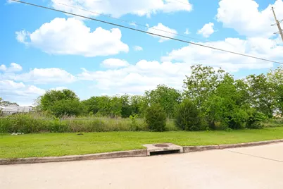 2625 Hillhouse Road, Pearland, TX 77584 - Photo 16