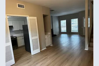 11710 Southlake Drive #12, Houston, TX 77077 - Photo 4