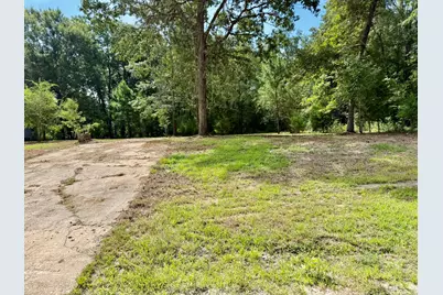 800 Windwood Drive, Livingston, TX 77351 - Photo 1