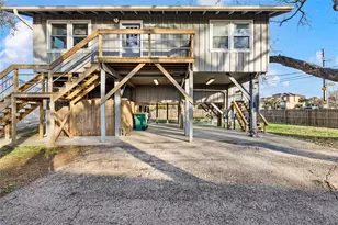 702 E Meyer Rd, Seabrook, TX 77586 - Photo 10