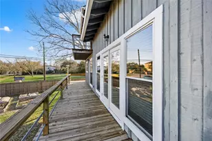 702 E Meyer Rd, Seabrook, TX 77586 - Photo 14