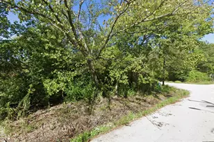 0/5331 Balfour St, Houston, TX 77028 - Photo 2