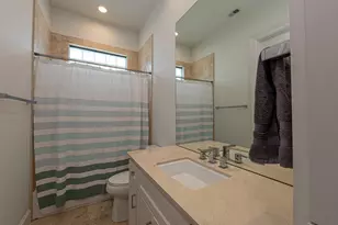 1409 Indiana St, Houston, TX 77006 - Photo 42