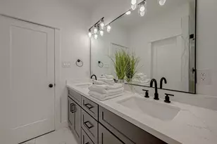 2726 Anita St, Houston, TX 77004 - Photo 22