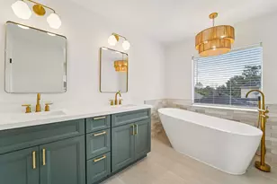 1808 N Mission Cir, Friendswood, TX 77546 - Photo 16