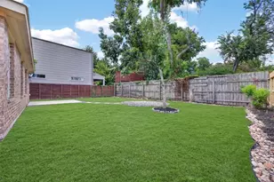 1302 Shearn St, Houston, TX 77007 - Photo 30