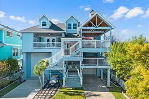 126 E Shore Dr, Clear Lake Shores, TX 77565 - Photo 1