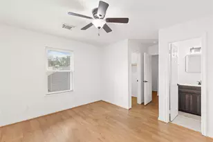 2049 Glencove Dr, Seabrook, TX 77586 - Photo 34