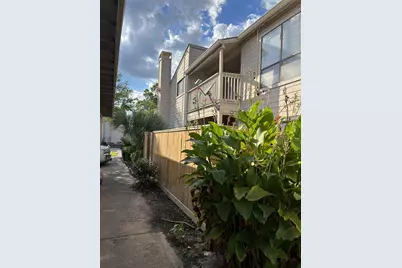 9522 Pagewood Lane #9522, Houston, TX 77063 - Photo 2