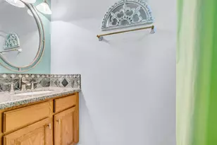 33 Harbour Point Cir, Coldspring, TX 77331 - Photo 20