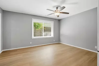 6111 Waltway Drive, Houston, TX 77008 - Photo 10