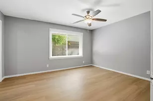 6111 Waltway Dr, Houston, TX 77008 - Photo 10