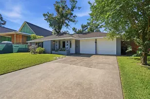 6111 Waltway Dr, Houston, TX 77008 - Photo 1
