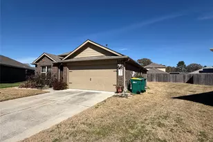 10146 Shagbark Hickory Ct, Tomball, TX 77375 - Photo 2