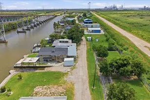 6743 Rainbow Ln, Port Arthur, TX 77642 - Photo 44