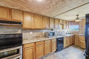 6743 Rainbow Ln, Port Arthur, TX 77642 - Photo 26