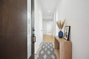 817 Thornton Rd, Houston, TX 77018 - Photo 4