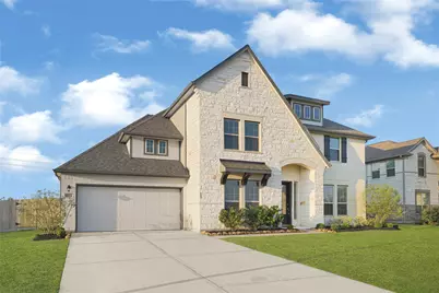 15302 Spring Lake Avenue, Mont Belvieu, TX 77523 - Photo 2