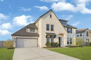 15302 Spring Lake Ave, Mont Belvieu, TX 77523 - Photo 2