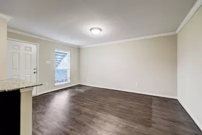 1600 W T C Jester Boulevard #86, Houston, TX 77008 - Photo 4