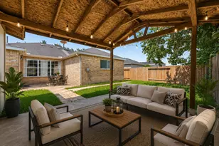 12614 Rio Bravo St, Rosharon, TX 77583 - Photo 18