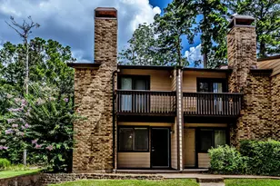 2521 Crosstimbers St, Huntsville, TX 77320 - Photo 2