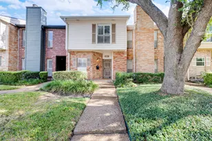 1035 Fountain View Dr, Houston, TX 77057 - Photo 2