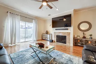 1035 Fountain View Dr, Houston, TX 77057 - Photo 8