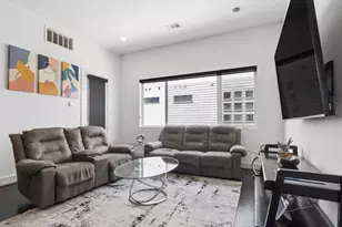 2376 Commerce St, Houston, TX 77003 - Photo 8