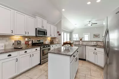 4323 Berry Bend Lane, Richmond, TX 77406 - Photo 10