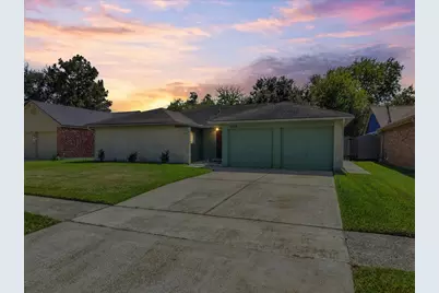 10114 Roseberry Drive, La Porte, TX 77571 - Photo 2