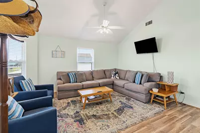 4122 Kent Drive, Galveston, TX 77554 - Photo 6