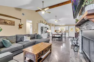 696 Independence Rd, Shepherd, TX 77371 - Photo 4