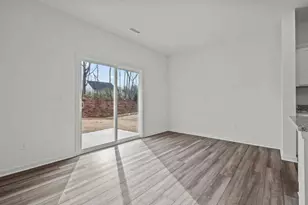 348 Stone Crossing Dr, Liberty, TX 77575 - Photo 6