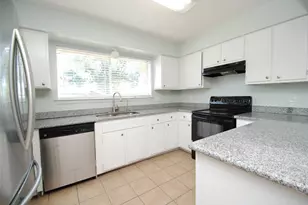 4402 Falcon Meadow Dr, Katy, TX 77449 - Photo 2