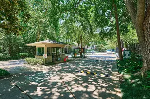201 Vanderpool Ln, Houston, TX 77024 - Photo 40