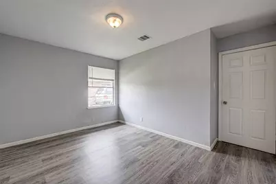 7658 Belbay Street, Houston, TX 77033 - Photo 8