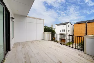 609 W Pierce St, Houston, TX 77019 - Photo 26