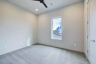 609 W Pierce St, Houston, TX 77019 - Photo 20