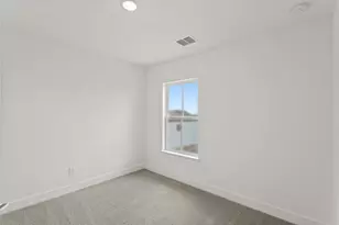 2302 Via Cami Ln, Houston, TX 77051 - Photo 20