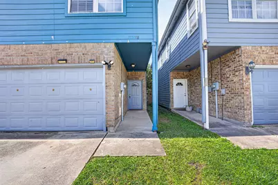 15515 Waldron Circle #B, Houston, TX 77084 - Photo 2