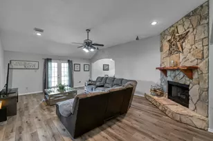 20110 Oakwood Ct, Humble, TX 77338 - Photo 8