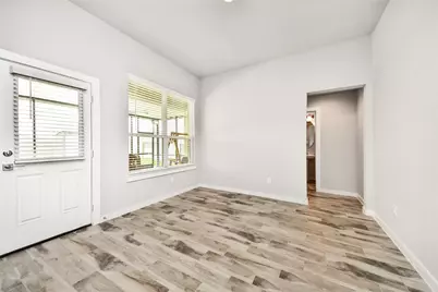 1577 Elm Court, Angleton, TX 77515 - Photo 12